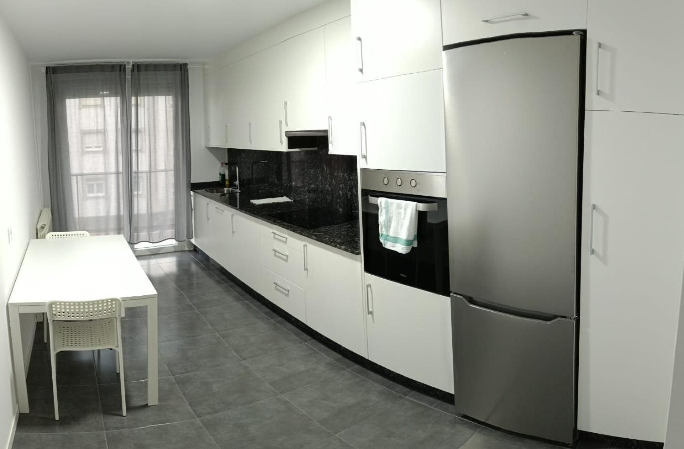 Isla Pancha Vut Apartment Рибадео Екстериор снимка