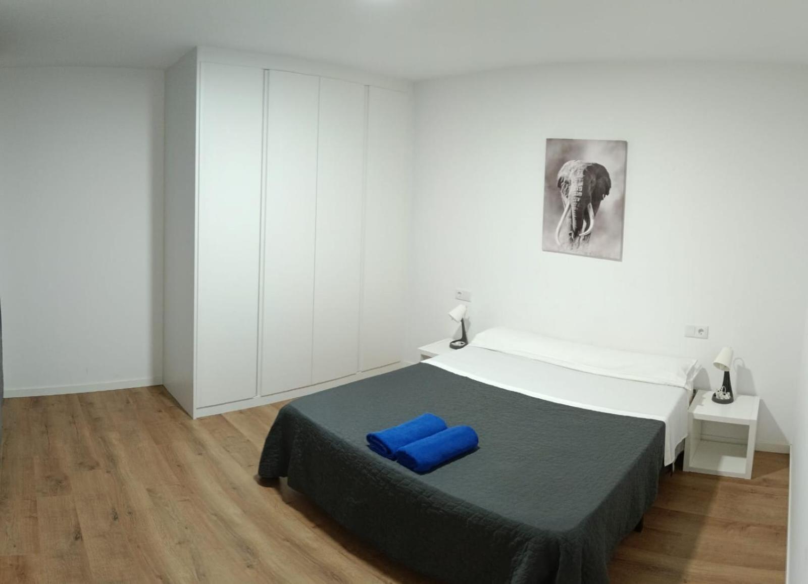 Isla Pancha Vut Apartment Рибадео Екстериор снимка
