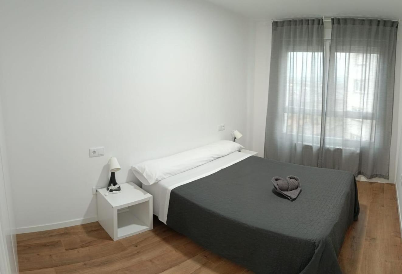 Isla Pancha Vut Apartment Рибадео Екстериор снимка